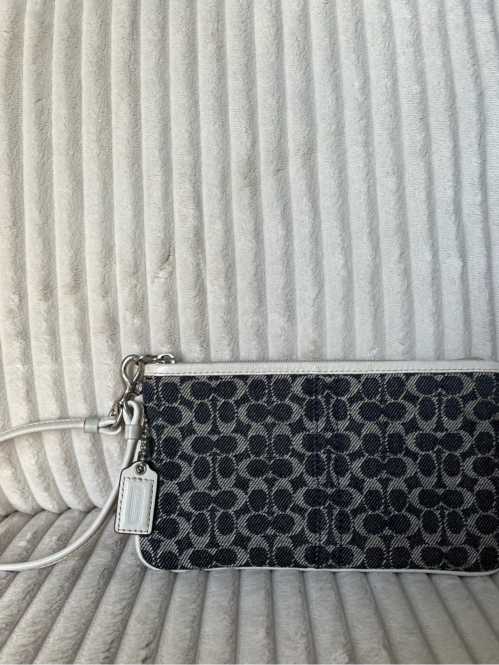 Coach Black & Gray Signature Jacquard Wristlet